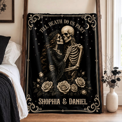 Personalized Skeleton Couple Fleece & Sherpa Blanket, Gothic Blanket with Roses, Halloween Gift for Couples